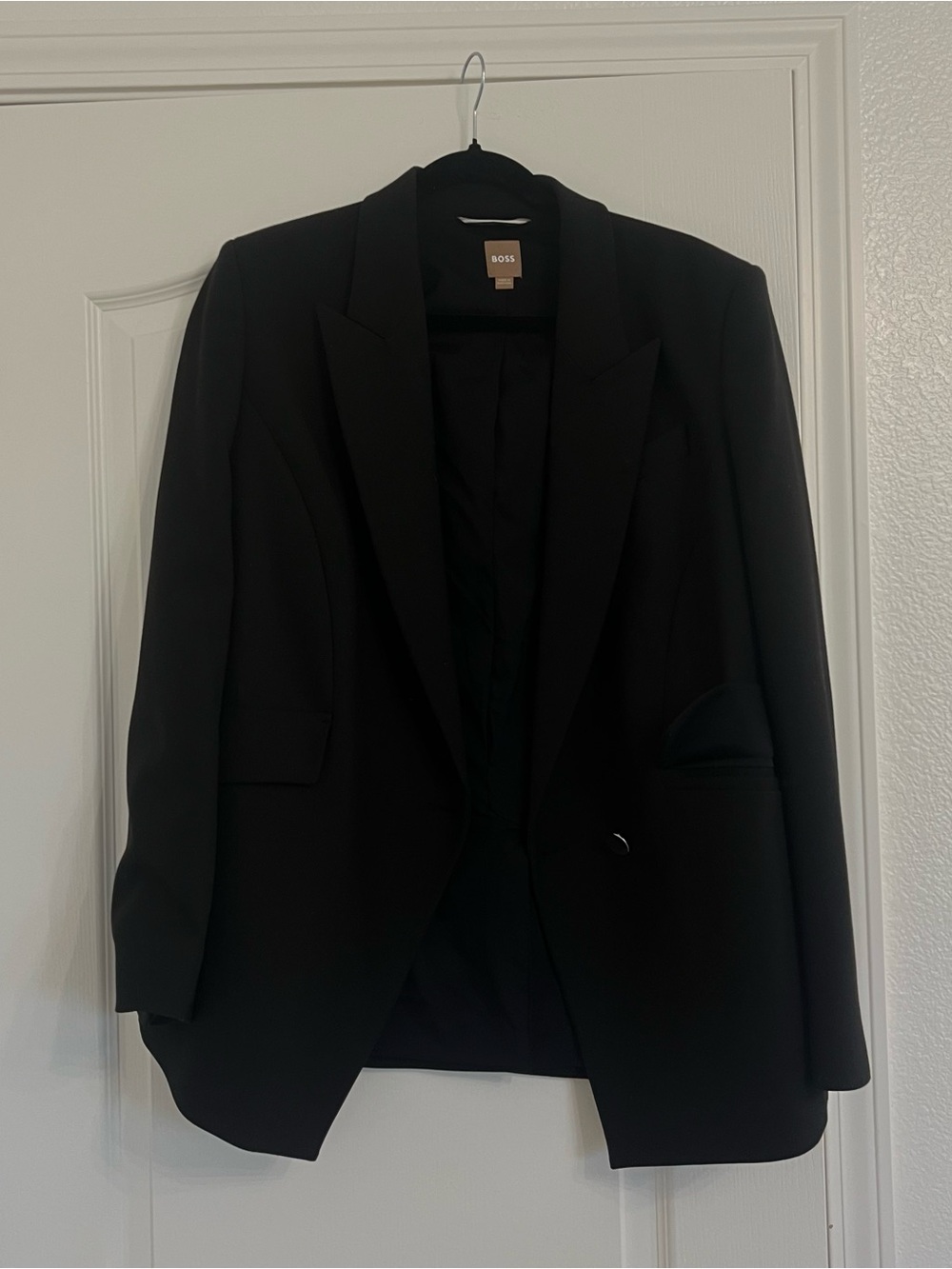 Boss women’s Black Single-Breasted Blazer